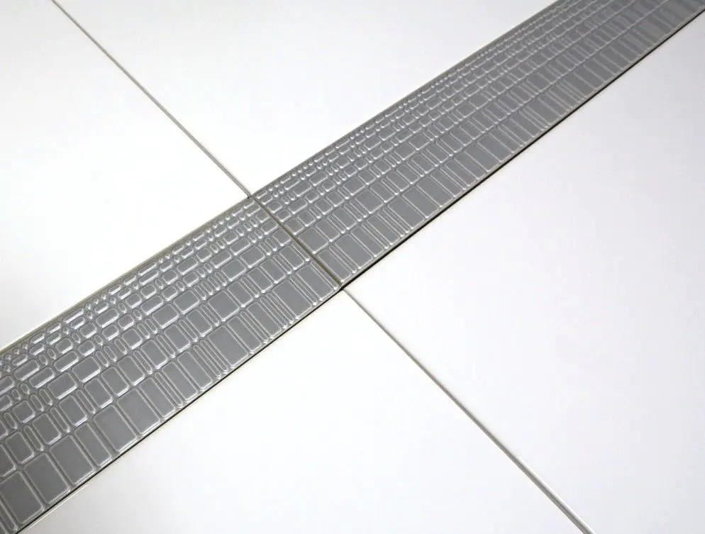 Bordüre Villeroy & Boch 1609 CL96 Boudoir silber 10x60 cm I.Sorte Bordüre Villeroy & Boch 1609 CL96 Boudoir silber 10x60 cm I.Sorte