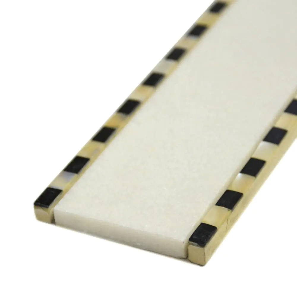 Bordüre Nr.189 weiß schwarz 6x25 cm I.Sorte Bordüre Nr.189 weiß schwarz 6x25 cm I.Sorte